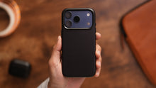 Load image into Gallery viewer, Tekmomo iPhone 17 Pro/Max Magsafe Leather Case