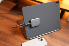 Load image into Gallery viewer, Tekmomo MagSafe® SSD Macbook/iPad/iPhone Mount
