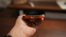 Load image into Gallery viewer, Tekmomo iPhone 16/17E Magsafe Leather Case
