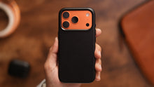 Load image into Gallery viewer, Tekmomo iPhone 17 Pro/Max Magsafe Leather Case

