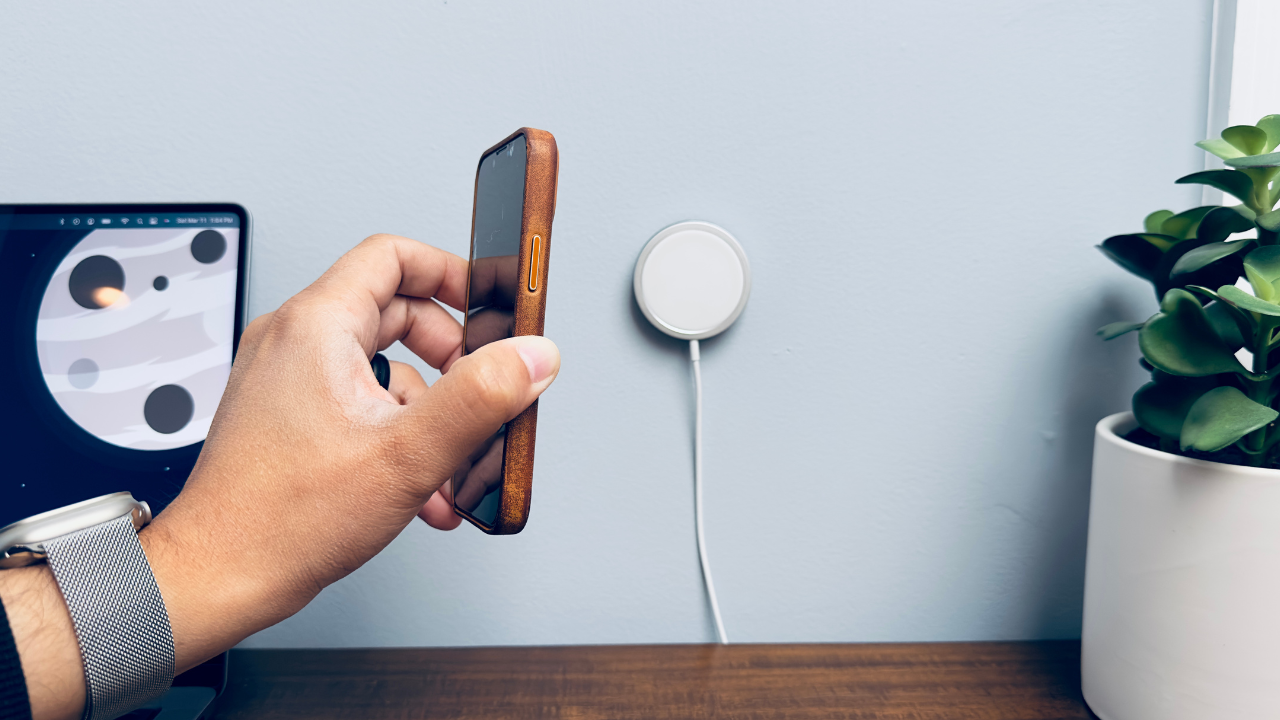 Iphone Magsafe Charger Wall Mount Magsafe Charging Station Magsafe
